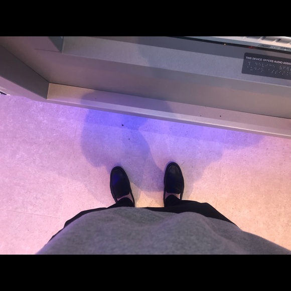 Meet your Posher, Sung - Picture 1 of 1